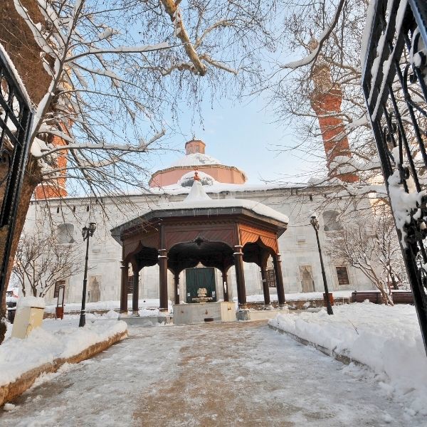 Bursa & Uludağ: Yeşilin ve Karın Masalı