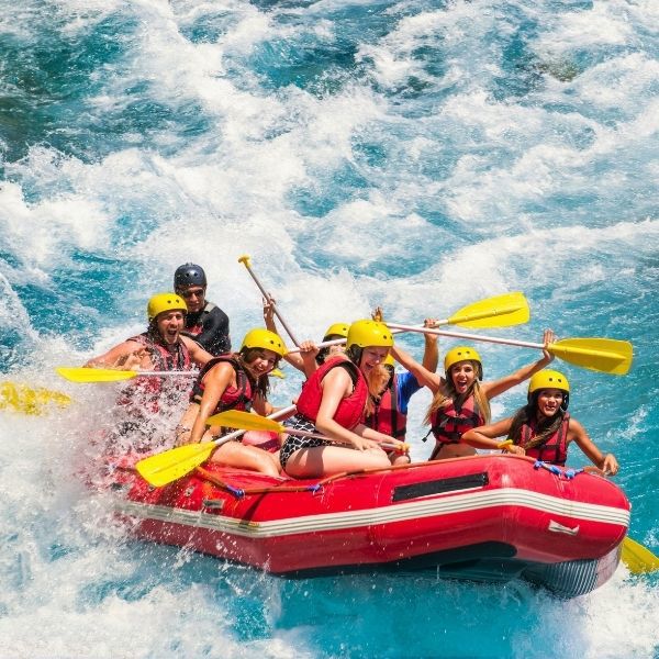 Rafting w Kanionie Köprülü – Przygoda w Sercu Natury